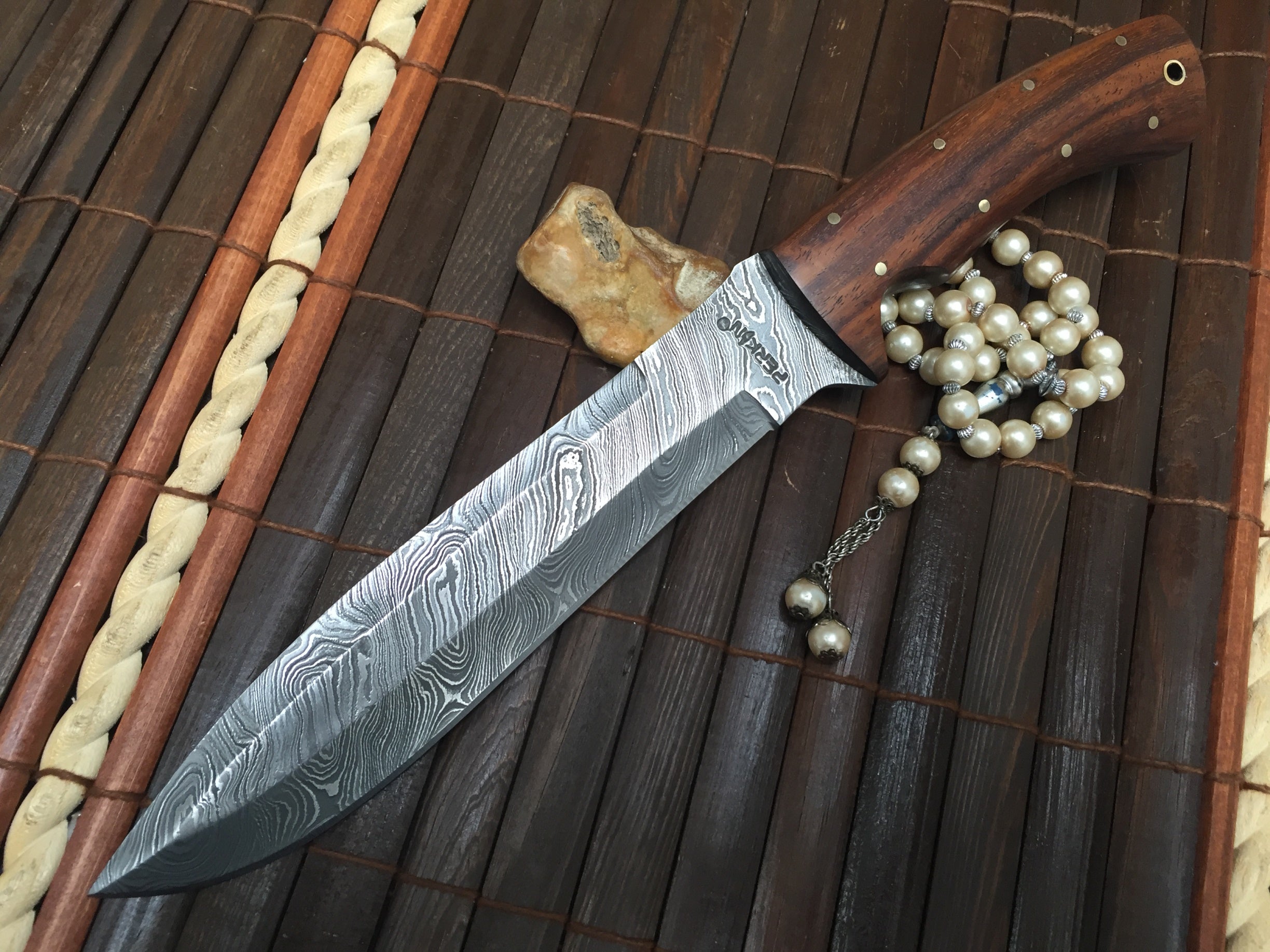 Custom Handmade Damascus Hunting Knife - Beautiful Bowie Knife