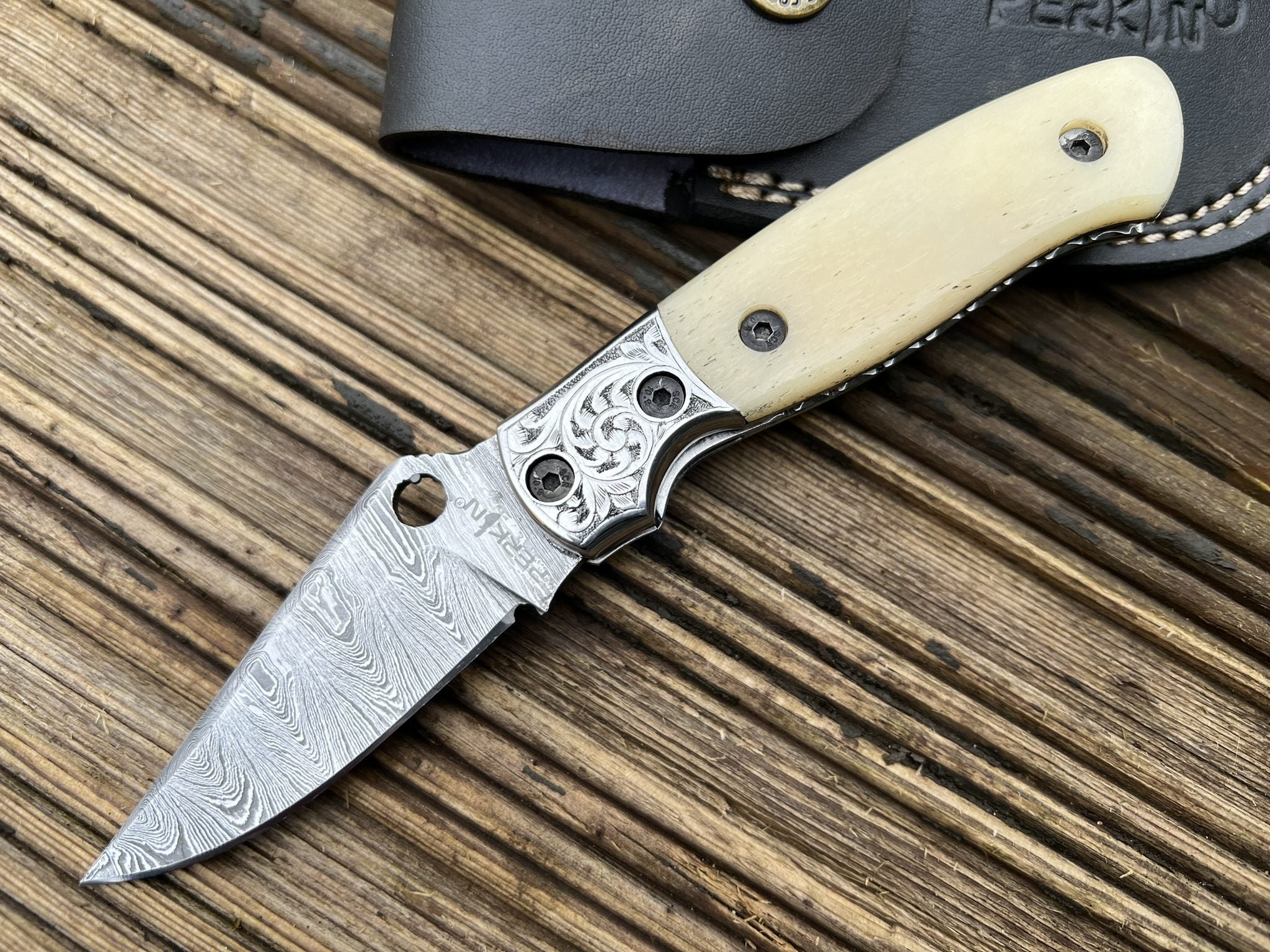 Handcrafted Damascus Pocket Knife - Damascus Steel Folding Knife NGF4
