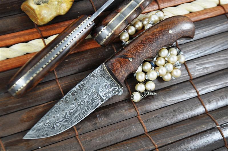 Handcrafted Damascus Steel Hunting Knife - Unique File Work In Spine
