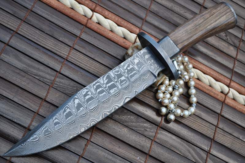 Damascus Hunting Knife with Burl Wood - Work of Art
