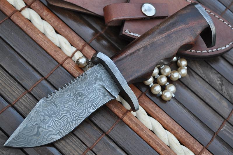 Commando Knife - Custom Made Damascus Hunting Knife