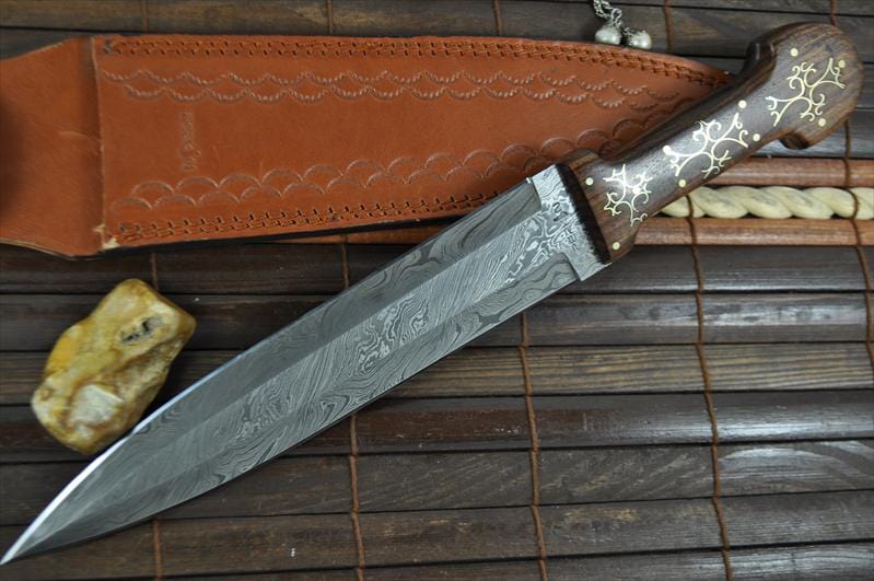 Unique Handmade Damascus Hunting Knife - Double Edge Blade