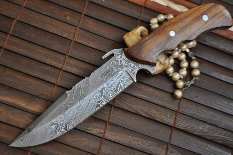 Custom Made Damascus Hunting Knife with Walnut Handle