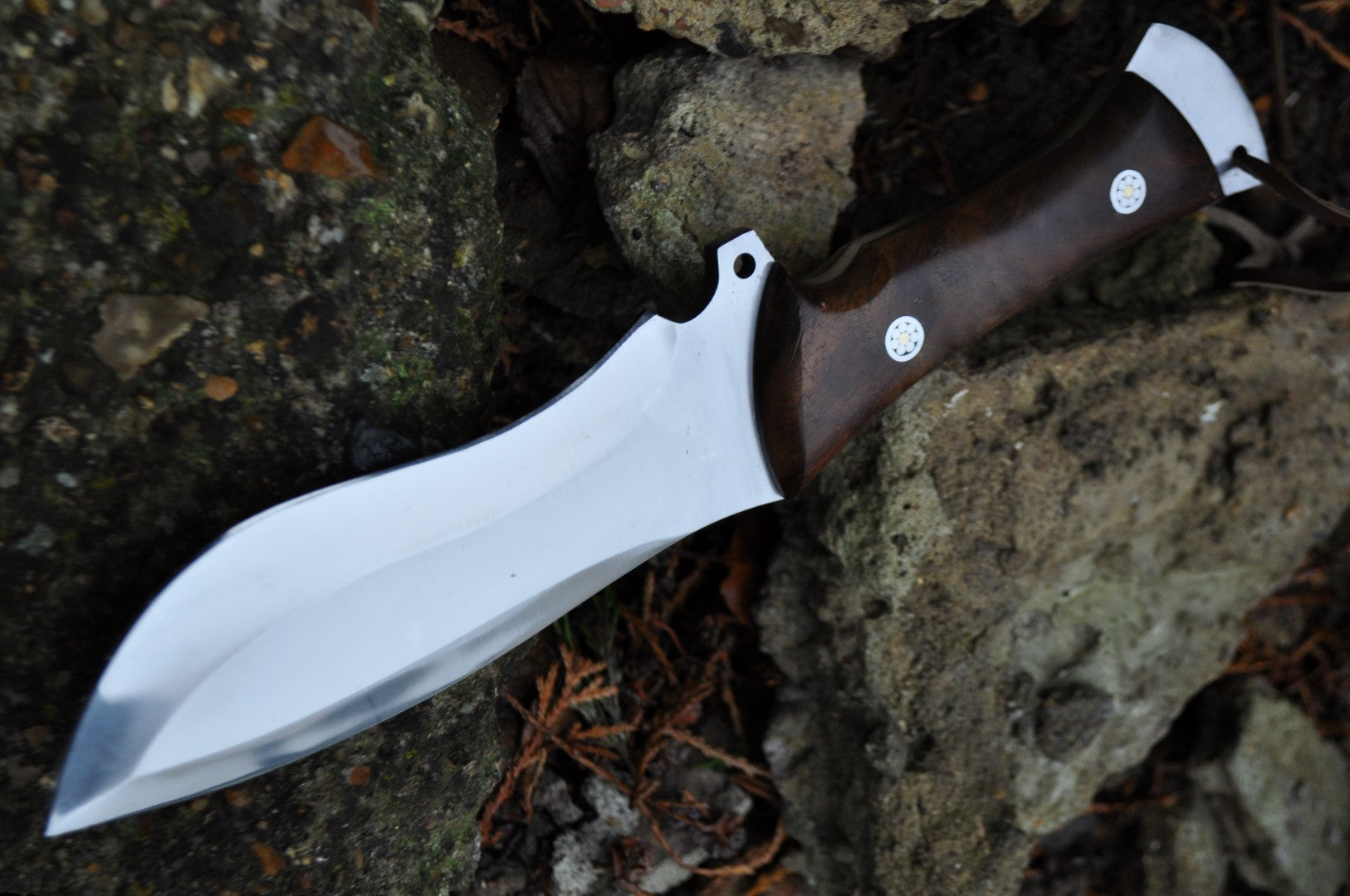 Handcrafted Hunting Knife with D2 Tool Steel